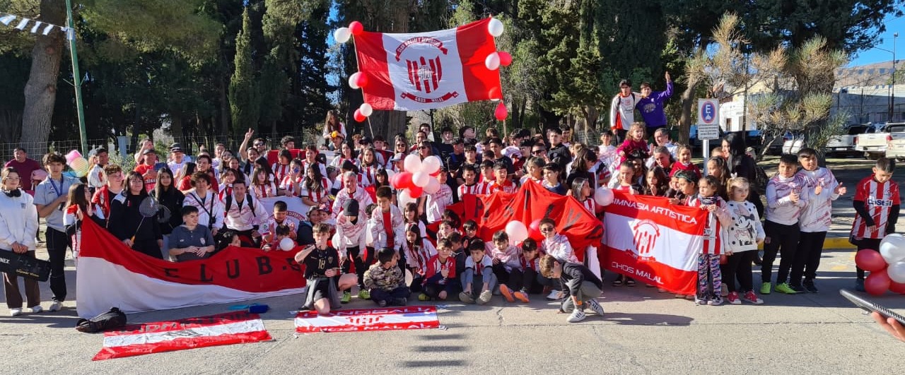 #Somoselclubdelpueblo